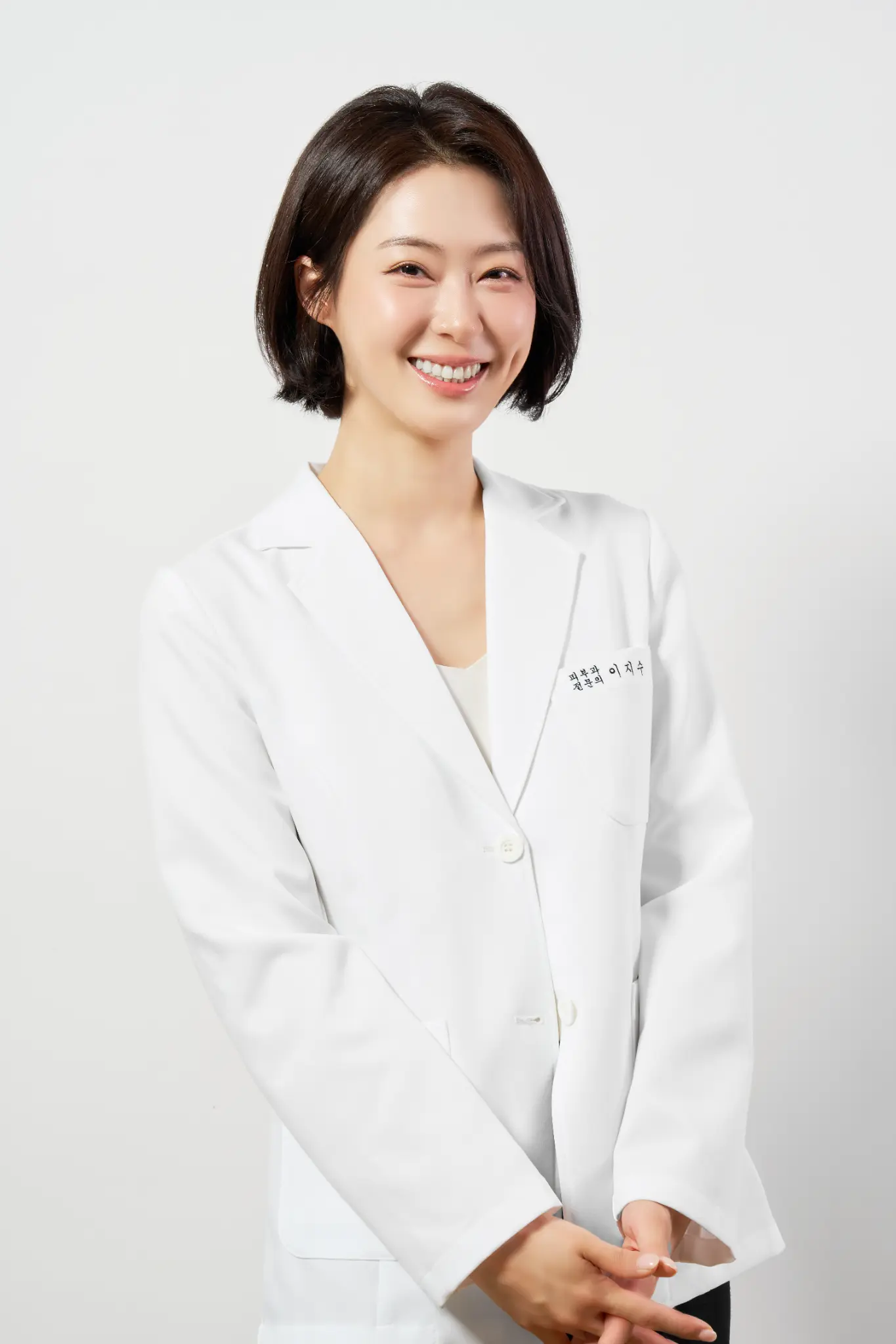 이지수 원장 · 피부과 전문의